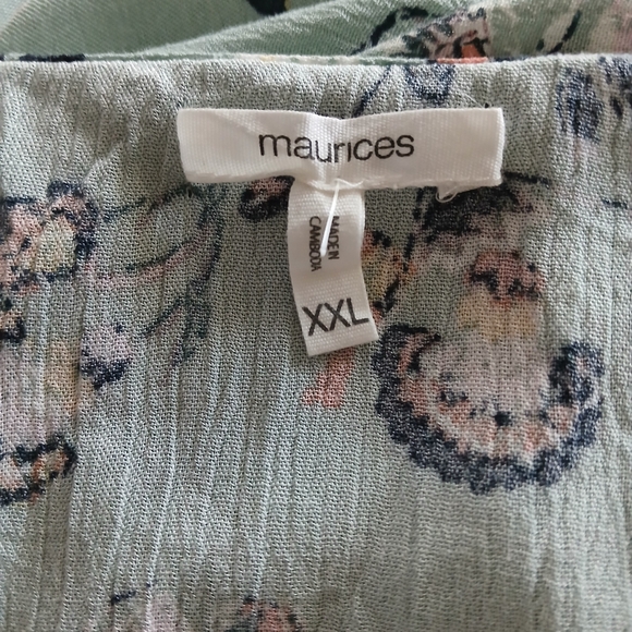 Maurices Floral Ruffle Trim Cold Shoulder Top Size XXL - Picture 10 of 13